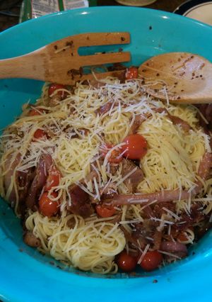 A picture of Caramelized Onion and Garlic Pasta.