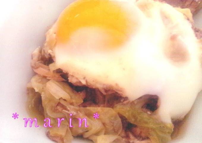 10 Minute Soft Creamy Egg, Canned Mackerel and Cabbage Dish recipe main photo