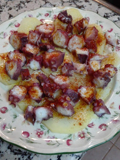 Una foto de Pulpo a la gallega