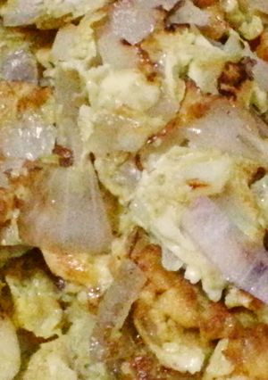 A picture of Onion egg omelet (improved juicy version).