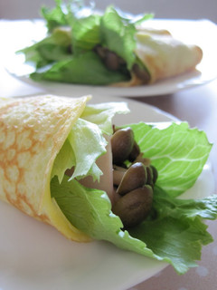 A picture of Lettuce and Mushroom Rice Flour Crepes.