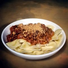 Vegan spaghetti bolognaise A picture of Vegan spaghetti bolognaise.