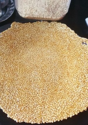 तिल पापड़ी (til papdi recipe in Hindi) रेसिपी मुख्य फोटो