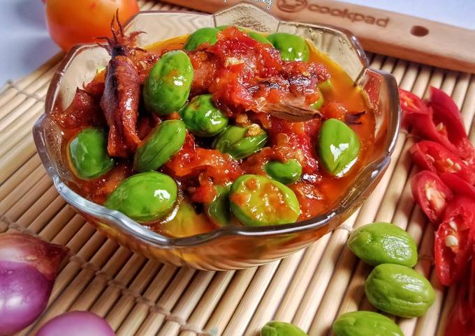 Sambal Cumi asin Pete