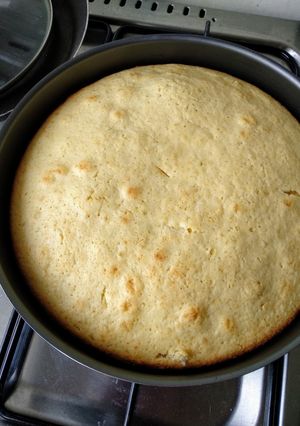 Una foto de Torta esponjosa de limón