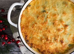 Foto de Gratinado de Bacalhau com Camarão e espinafres