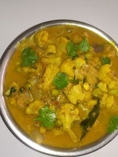 காலிப்ளவர் குருமா செய்முறை முக்கிய புகைப்படம்