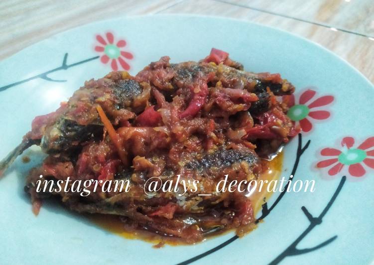 Proses memasak Sambal Ikan Peda Kranjang, Bisa Manjain Lidah