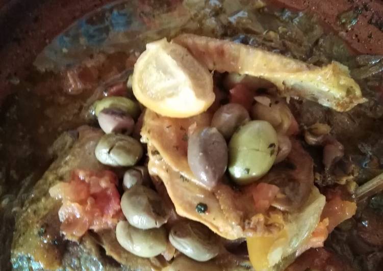طاجين بدجاج بلدي