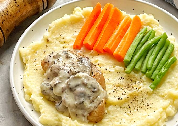 Resep Chicken steak with mushroom sauce with mashed potato oleh R