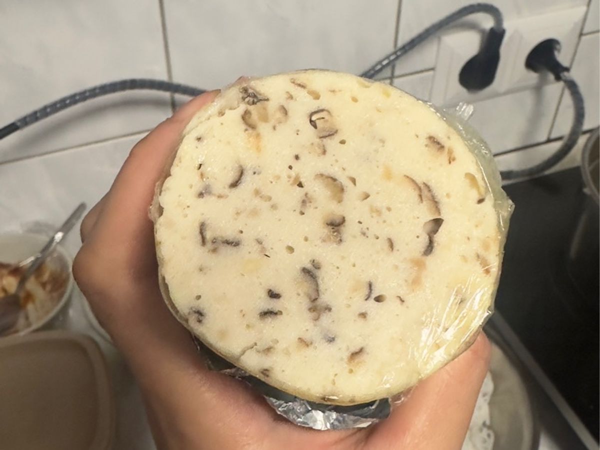 Giò ức gà nấm hương