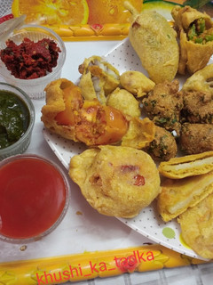 કોથમીર વડી & મિક્સ ભજીયા રેસીપી મુખ્ય ફોટો