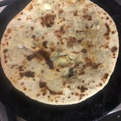 A picture of Aloo Paratha.