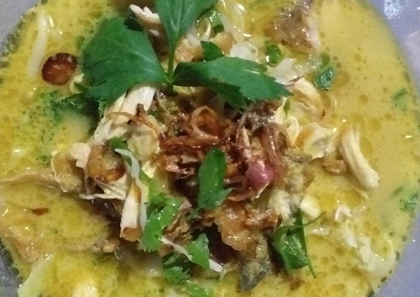 SOTO AYAM kuah kuning