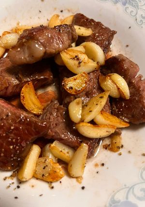 蒜香煎牛肉 的食譜成品照片