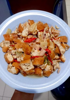 Foto resep Oseng cumi dengan tahu pong