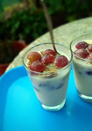 Una foto de Vasos de yogurt frutal