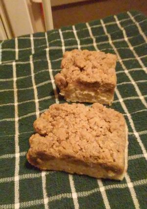 A picture of Best Streusel Bars.