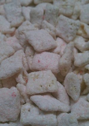 A picture of Peppermint Bark Muddy Buddies.