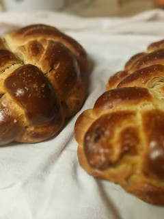 A picture of Chocolate Chip Challah Bread.