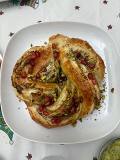 Una foto de Trenza de salmón y queso fresco