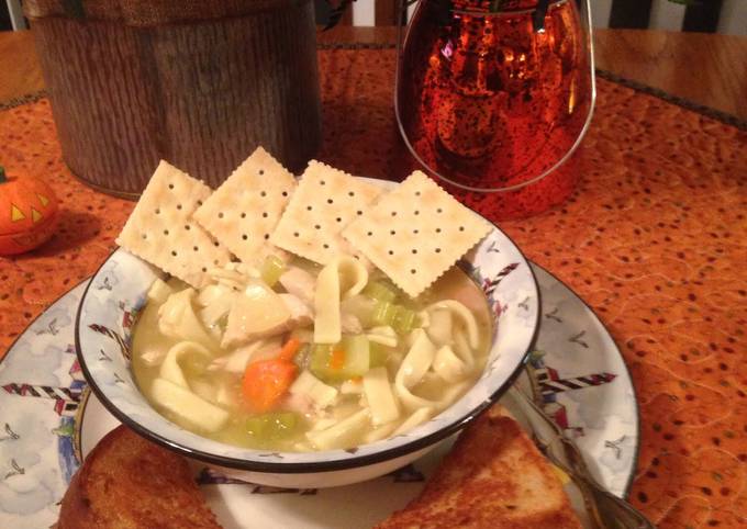 Step-by-Step Guide to Make Ultimate Chicken Noodle Soup With Grilled Cheese Jazzy Style