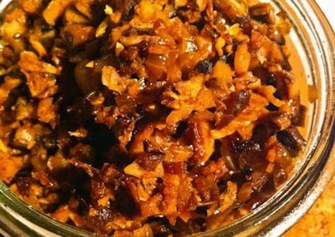 Steps to Prepare Ultimate Vegetarian "Meat" Miso with Dried Shiitake Mushrooms