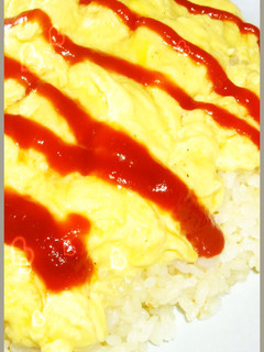 A picture of Got Nothing but Eggs? Simple & Cheap Rice Omelette (Omurice).