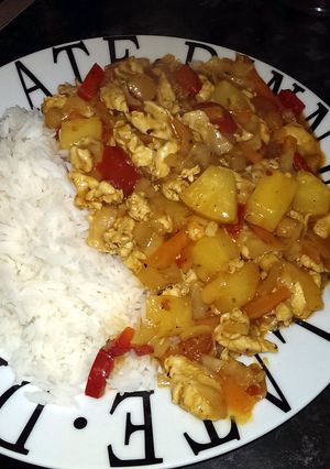 A picture of sweet sour stir fry.