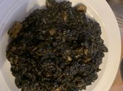 Una foto de arroz con gambas y chocos