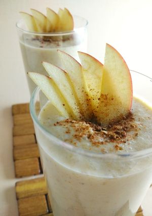 A picture of Apple Pie Smoothie.