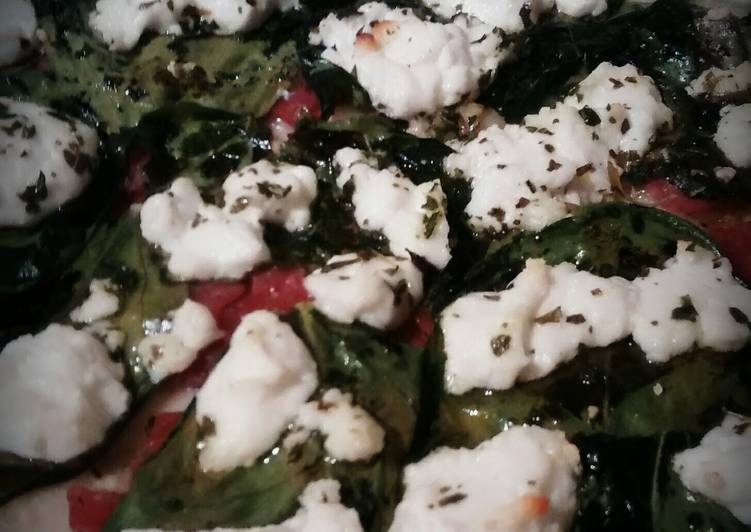 Easiest Way to Prepare Perfect Spinach and goat cheese pizza