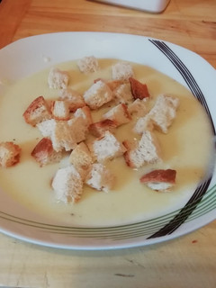 Burgonyakrémleves recept fotója