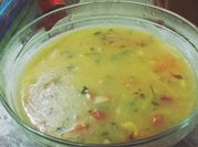 Uma foto de mandioca caldo