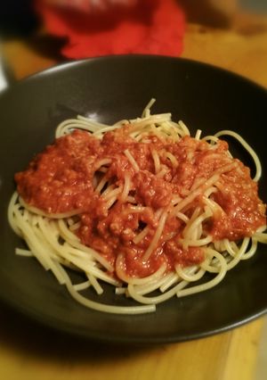 A picture of Sugo al tonno - Tuna pasta sauce.
