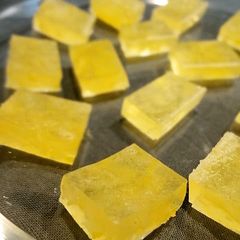 A picture of Fizzy Yuzu Tea & Soda Gummies.