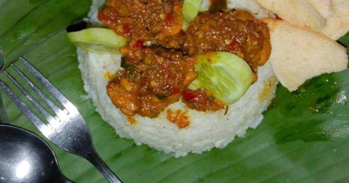 Resep Nasi daun jeruk & rica rica ayam oleh Hanifah Al Furqon - Cookpad