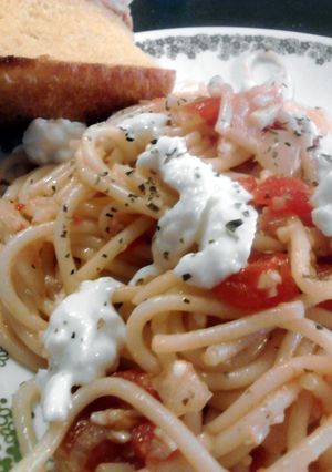 A picture of Bruschetta Spaghetti.