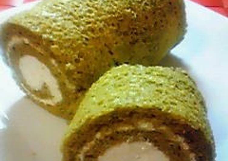 Simple Way to Prepare Ultimate Easy Matcha Swiss Roll Cake