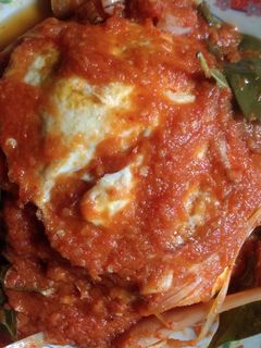 Foto resep Telur ceplok sambal daun jeruk