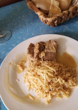 Una foto de Bondiola sencilla  marinada en naranja y  mostaza en wok