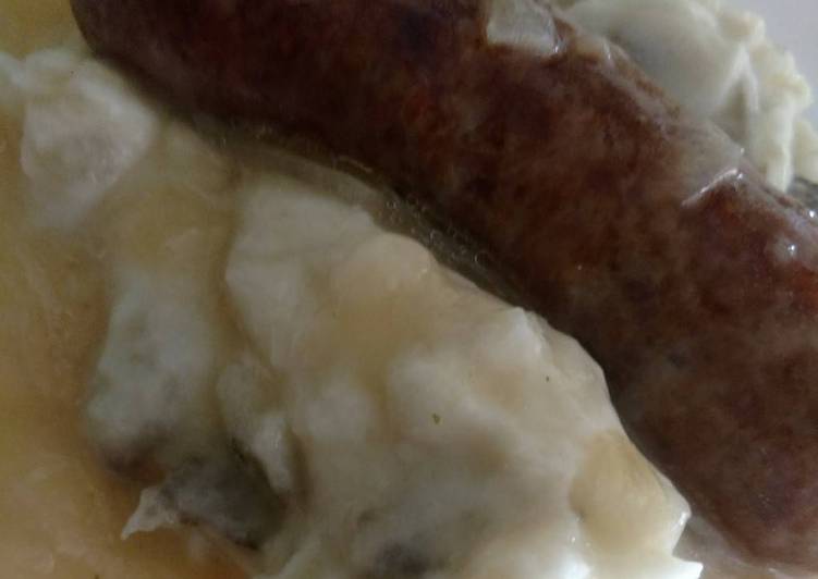 Crock-Pot Bangers &amp; Mash w/ Onion Gravy