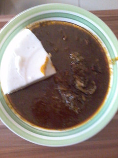 A picture of Tuwo da miyan kuka.