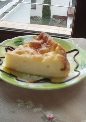 A picture of Honey Yogurt Cake.