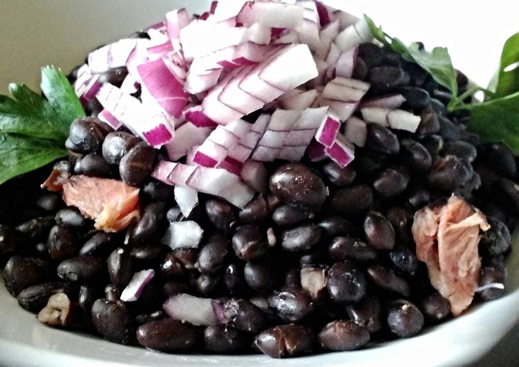 How to Make Quick Cuban Style Black Beans