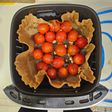 Cherrys al Airfryer macerados con hierbas provenzales, AOVE, vinagre de Módena y pimienta molida