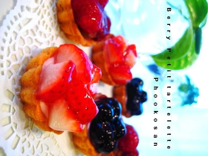 Easy Ways Make|Recipe} Triple Berry Mini Cheesecake Tarts the Perfect, Appealing
