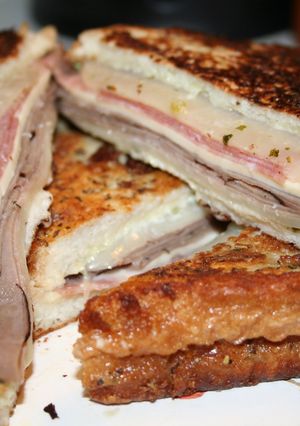 A picture of Italian Grilled Cheese.