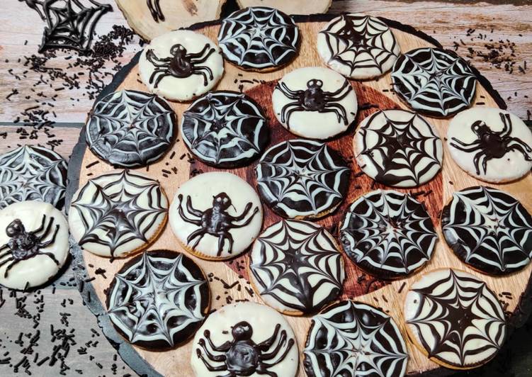 Recipe of Quick Spiderweb Choco Biscuits