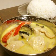 A picture of Authentic and Easy Thai Green Curry.